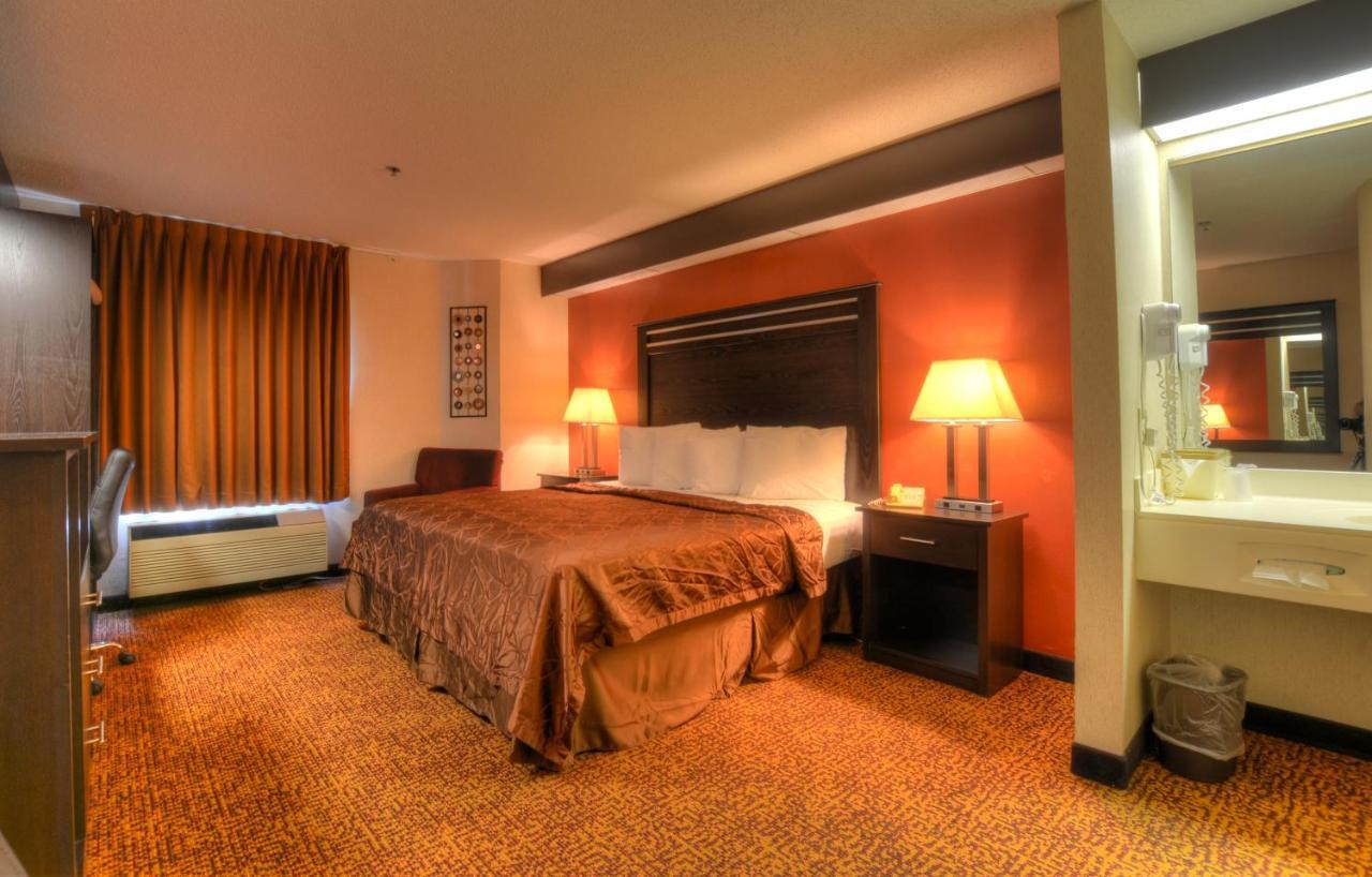 Smoky Mountain Inn & Suites Черокі Екстер'єр фото